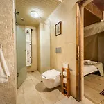 Nomads Cave Hotel&rooftop