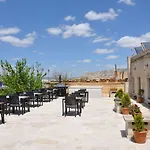 Nomads Cave Hotel&rooftop Szálloda 3*