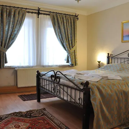 Nomads Cave & Rooftop Hotel 2*