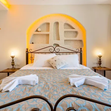 Nomads Cave & Rooftop Гьореме