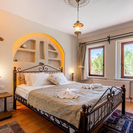 Готель Nomads Cave & Rooftop 3*