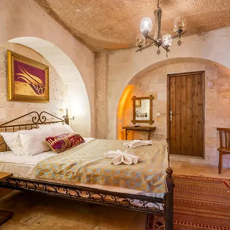 Nomads Cave Hotel&rooftop 3*