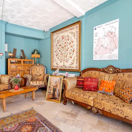 Отель Nomads Cave & Rooftop Гореме