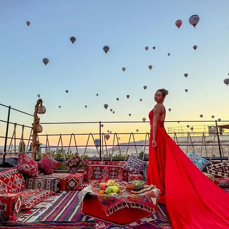 Nomads Cave Hotel&rooftop 3*