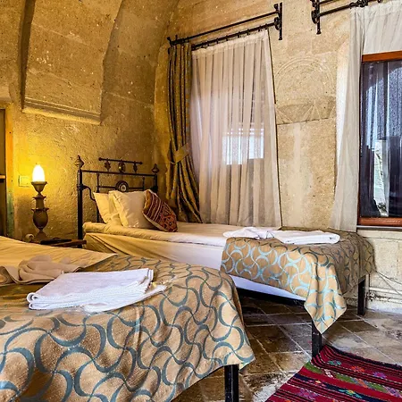 Nomads Cave & Rooftop Hotel 2*
