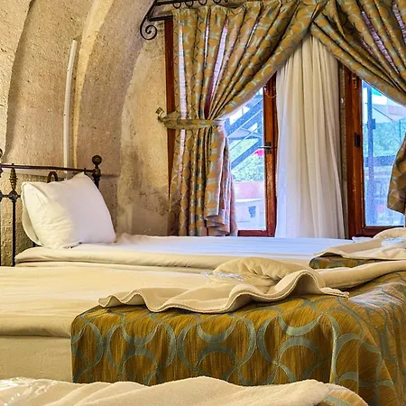 Nomads Cave & Rooftop فندق غوريمِيه