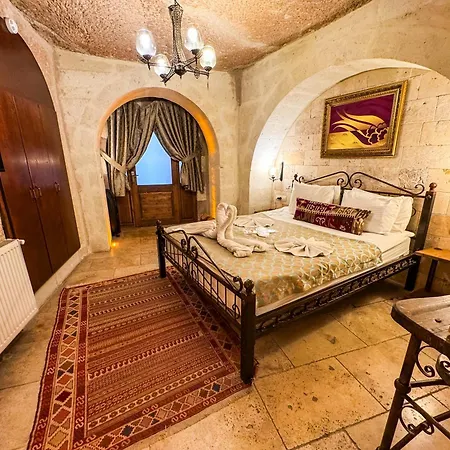 Готель Nomads Cave & Rooftop Гьореме