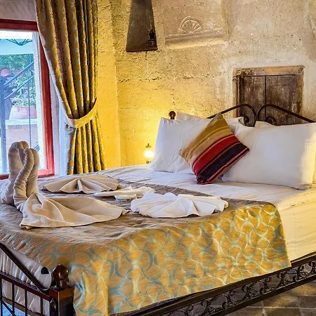 Nomads Cave & Rooftop فندق 3*