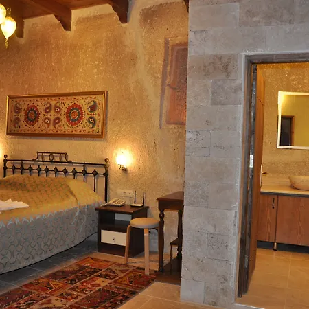 Nomads Cave & Rooftop غوريمِيه