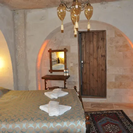 Nomads Cave & Rooftop Hotel