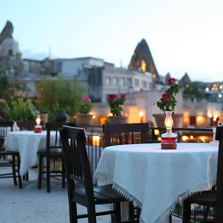 Nomads Cave & Rooftop