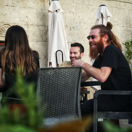 Nomads Cave & Rooftop 3*