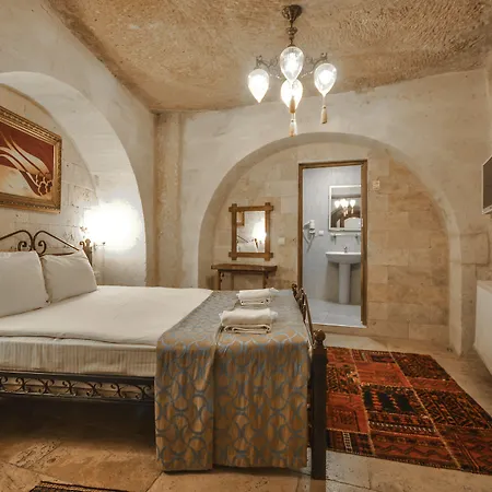 Готель Nomads Cave & Rooftop Гьореме