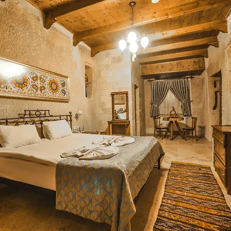 Готель Nomads Cave & Rooftop Гьореме