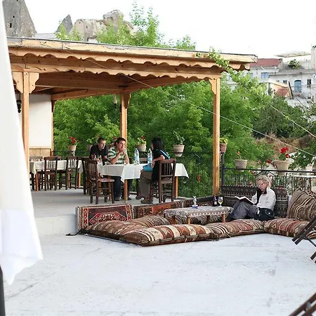 מלון Nomads Cave & Rooftop גורמה
