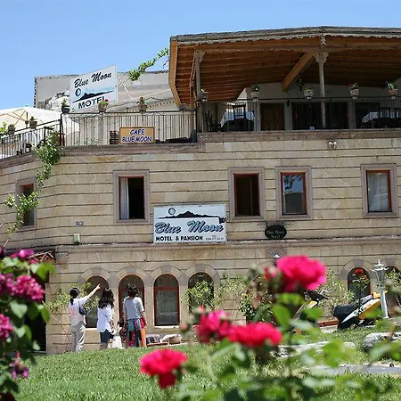 Отель Nomads Cave & Rooftop
