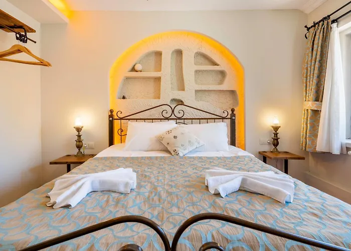 Nomads Cave & Rooftop Göreme