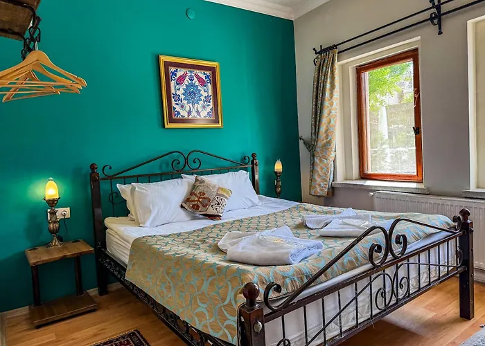 Nomads Cave & Rooftop Goreme