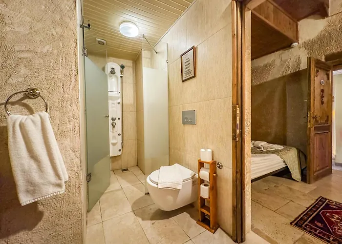 Nomads Cave & Rooftop